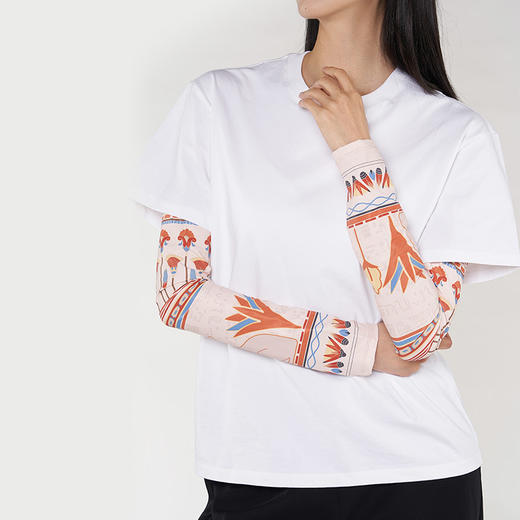 大英博物馆 巴斯特系列萌猫遮阳防护袖套 蓝色 绿色 埃及莲花纹遮阳防护袖套 商品图7