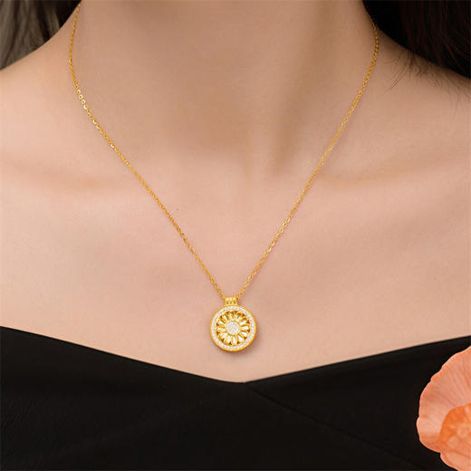 【热卖臻品】芳华-美人如花 太阳花黄金项链足金镶嵌钻石套链女士礼物MEMORA诗普琳LN015301 商品图3