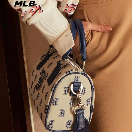 【品牌授权】扫码验证 韩国MLB  复古老花手提单肩包-黑色 浅米色 新款老花满印休闲时尚运动背包单肩学生书包 3ABWS013N 商品图3