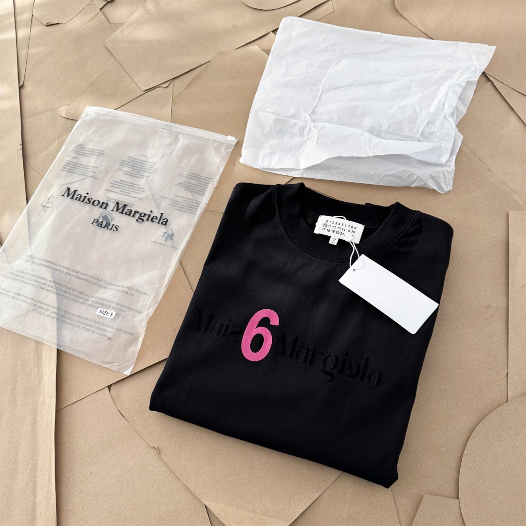 点此购买 梅森马吉拉夏季男女款植绒烫图短袖t恤 gz 312224