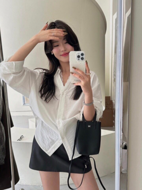 老米优品🎈复古法式设计感《领口蕾丝拼接宽松衬衫》轻盈面料，松弛无束缚感~春夏宝藏款。