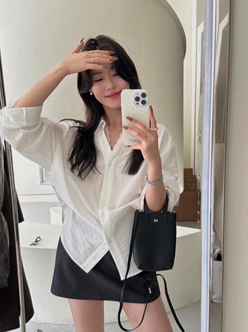 老米优品🎈复古法式设计感《领口蕾丝拼接宽松衬衫》轻盈面料，松弛无束缚感~春夏宝藏款。 商品图0