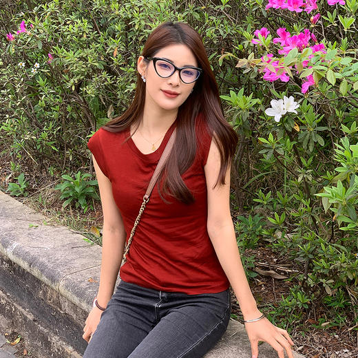 京东顺丰发货系列！【杉夏 水面膜 蚕丝无袖 打底短袖 ZM813】设计小众款 莱赛尔+桑蚕丝 空气感裸肌面料 四季百搭 商品图6