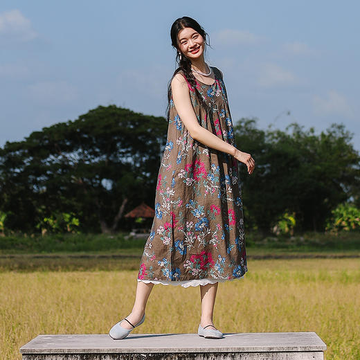 绽放旅行女装090朵/春夏亚麻团花印花圆领暗褶无袖背心文艺连衣裙 商品图2