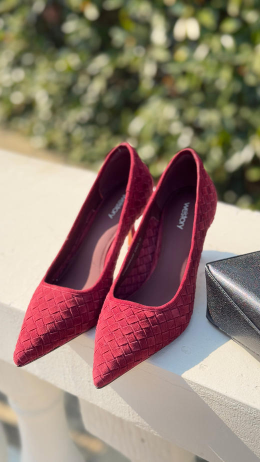 Westory2025年春季羊皮编制红色中跟尖头宴会时装浅口单鞋W25AE59081 商品图3