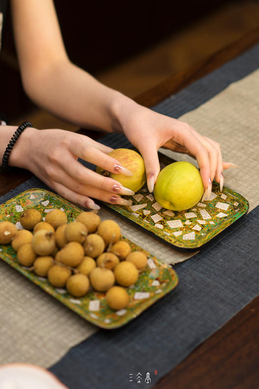 三希堂  流霞系列  海中地大漆果盘 商品图5