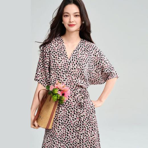 25夏季时尚气质粉色豹纹印花茶歇裙V领收腰一片式围裹连衣裙25088 商品图3