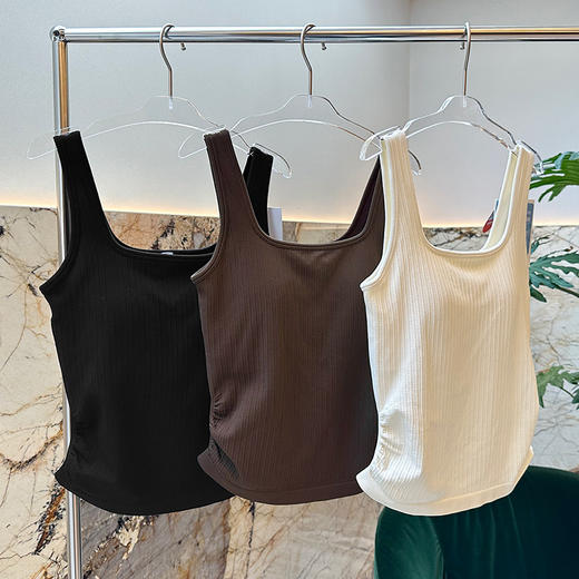 官网580！无缝方领防震健身瑜伽服运动背心女 二合一免穿文胸内衣打底吊带 商品图9