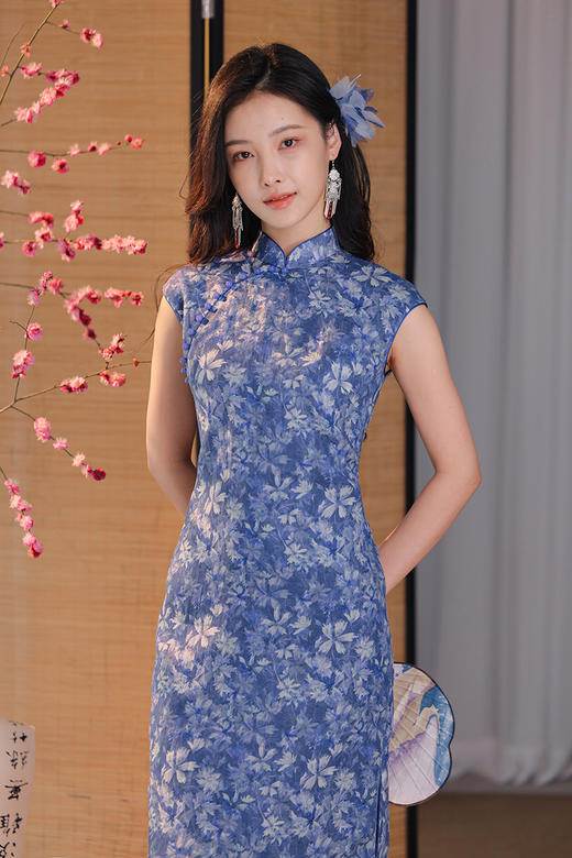 逸红颜明月优选#行走的花间诗旗袍「蘅也」素雅清秀花影成衣，高端纯苎麻纤维 商品图0