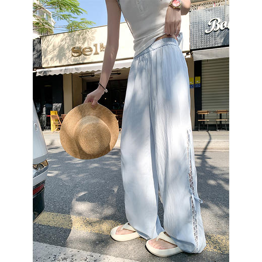 <曾小咸推荐>重工蕾丝拼接蝴蝶结蓝色休闲裤 商品图0