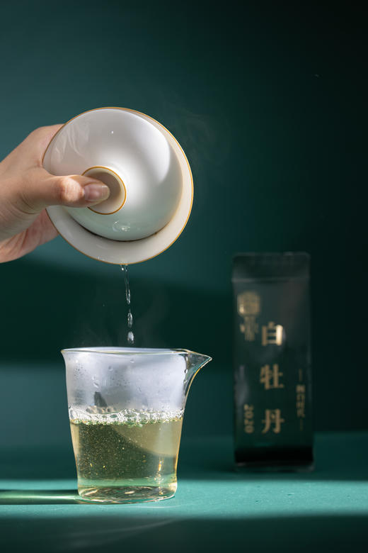 2020年 闽白时代·白牡丹 中雄御品180g/盒（5g*36泡) 商品图5