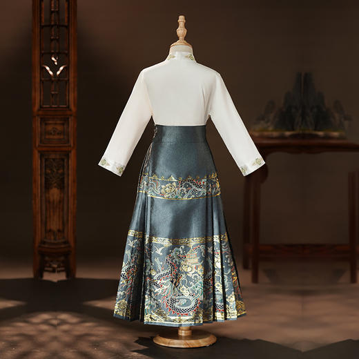 苏城纪童装汉服马面裙套装-龙珠男女款 商品图4