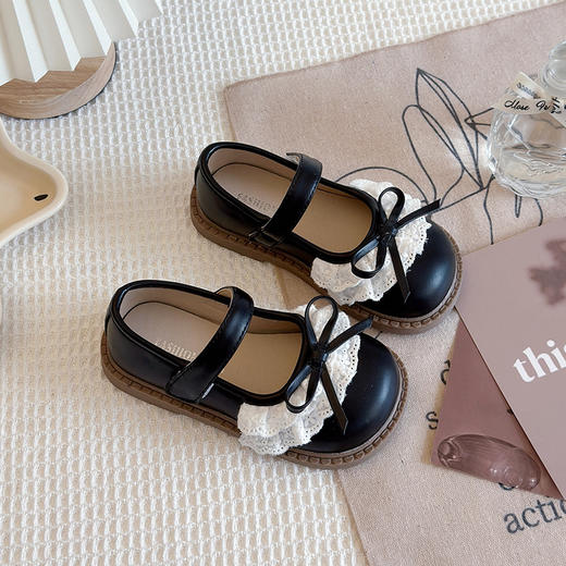 【新款女童小皮鞋，时尚蕾丝设计~】儿童小皮鞋女童鞋 2025春季新款 女孩蕾丝蝴蝶结单鞋 时尚小童表演鞋-QQ 商品图1