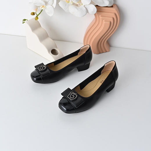 经典鲨2025年春季新品百搭圆头中粗跟浅口一脚蹬通勤单鞋女KG383-517021 商品图2