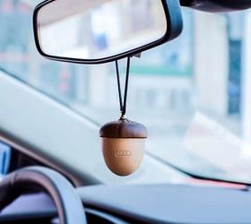 奥迪车内挂饰香水（松果造型）