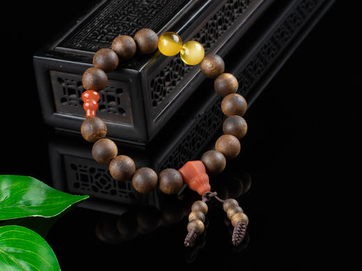 XY0120沉香蜜蜡南红葫芦佛塔手串 商品图1