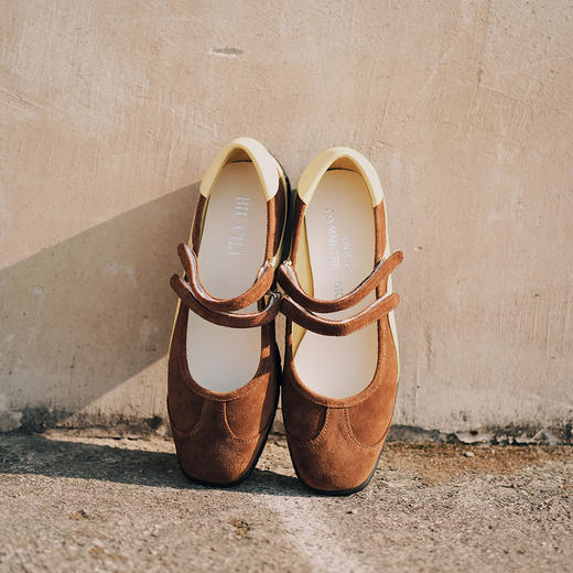 BIUCILI原创设计 反绒运动风玛丽珍浅口魔术贴休闲单鞋 商品图1