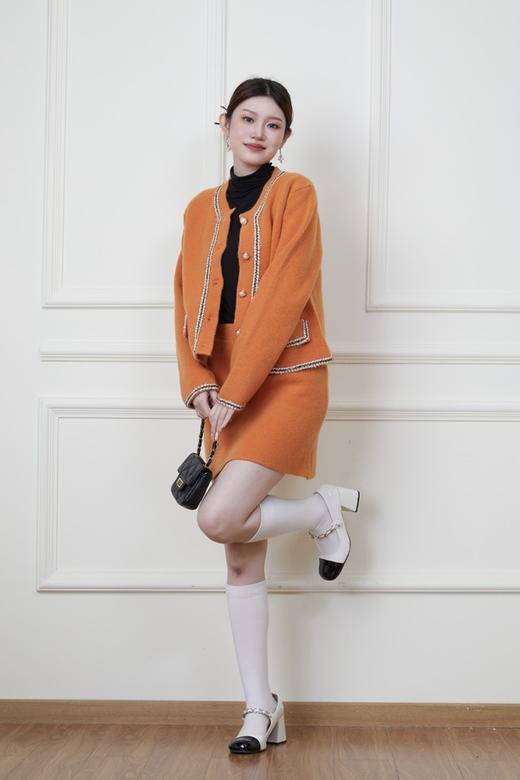 SIA SAYLOR 活力橙色小香风针织外套半裙套装 19796 商品图1