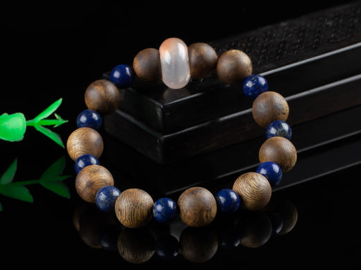 XY0133沉香青金石冰飘南红手串 商品图3