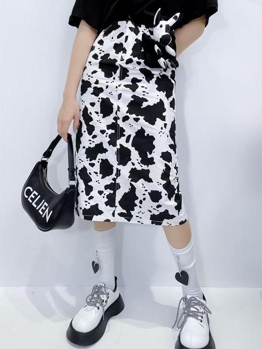 年中清仓- 潮牌清仓价-1667奶牛款品质半裙-喜出 商品图3