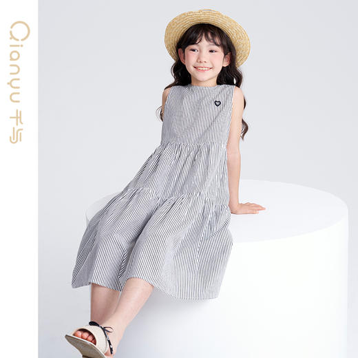 笛莎千与2025夏季新款女童休闲度假风条纹无袖长款连衣裙 商品图2