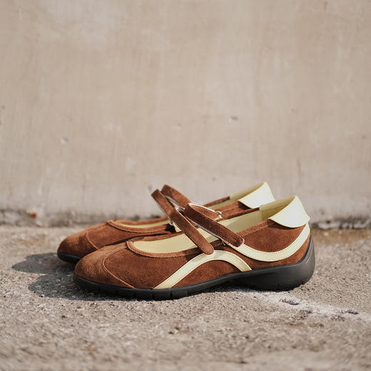 BIUCILI原创设计 反绒运动风玛丽珍浅口魔术贴休闲单鞋 商品图2