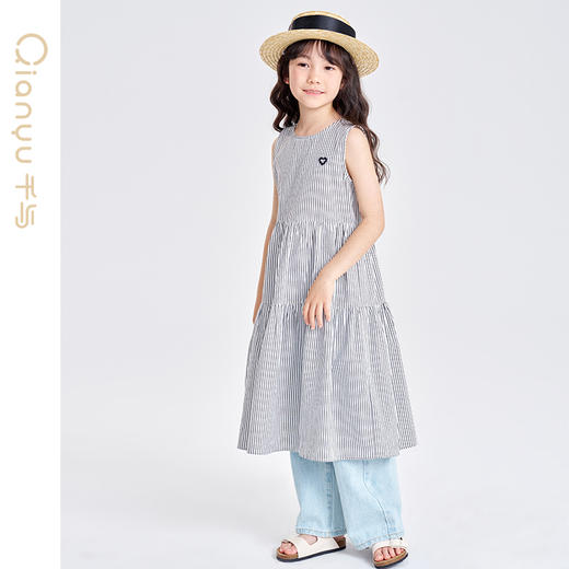 笛莎千与2025夏季新款女童休闲度假风条纹无袖长款连衣裙 商品图1