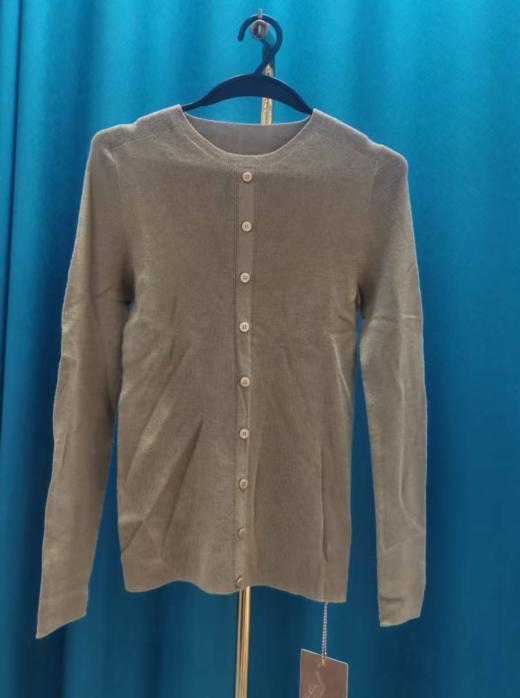 0G6012#无缝扣子羊毛衫 商品图0