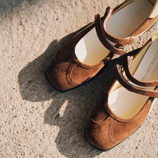 BIUCILI原创设计 反绒运动风玛丽珍浅口魔术贴休闲单鞋 商品图3