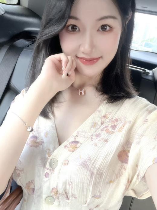 裸包装，三色！！46个！橙色  湖蓝和粉色！无包装盒 老渠道，靠谱的狠！过验版本，大号POP正单爱m仕珐琅H项链 商品图1