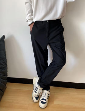 男士必入！官网💰1080【lu家30L *Warpstreme男士经典休闲裤西裤】3色可选！标牌齐全❗️蕞热卖的经典版型，日常/休闲/通勤都好穿！✅面料质感，柔软又紧实！裆部立体剪裁，0束缚！