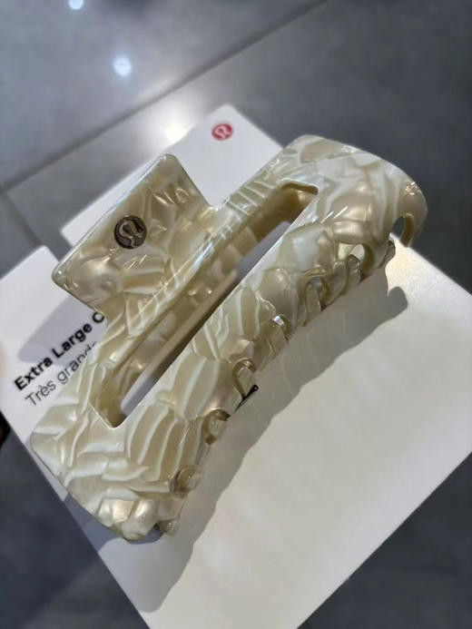 原单正品浅象牙白Lulu超大号女士抓夹！ 商品图2