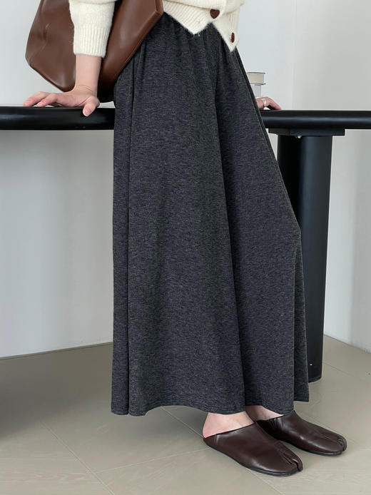 慵懒风垂感裙裤!女款2025秋款高腰显瘦遮胯针织阔腿裤！ 商品图4