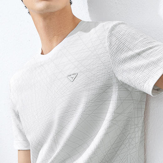 【锦氨肌理/满身印花】柒牌短袖T恤男士夏季薄款线条满印休闲上衣128T70610 商品图2