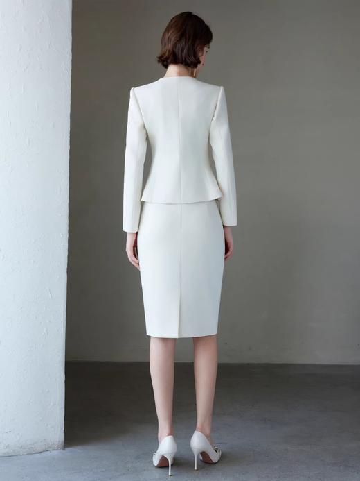 IWY/高端主持人时尚洋气职业套装御姐范长袖白色方领压褶外套商务礼服CS2083 商品图4