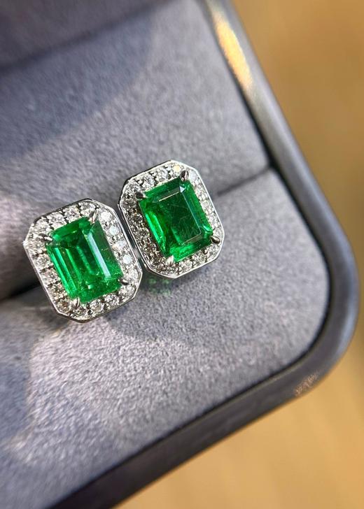 1.65ct刻面祖母绿耳钉 商品图2