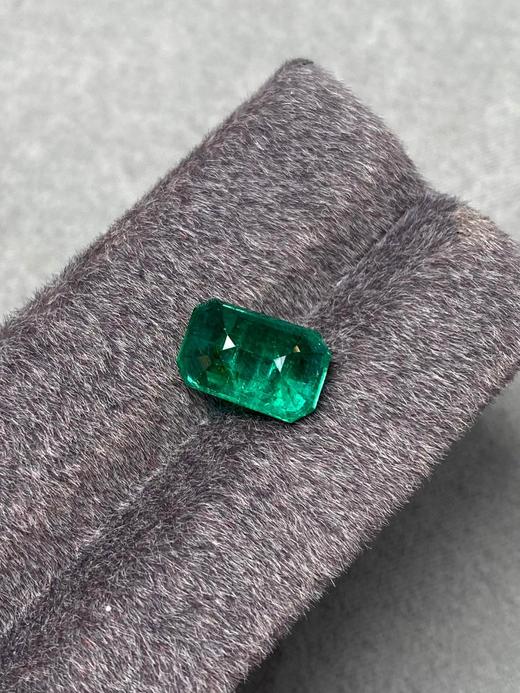 4.43ct刻面祖母绿裸石 商品图3