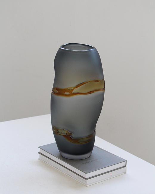 现代轻奢异形磨砂手工玻璃花瓶居家样板房酒店玄关台面装饰花瓶 商品图4