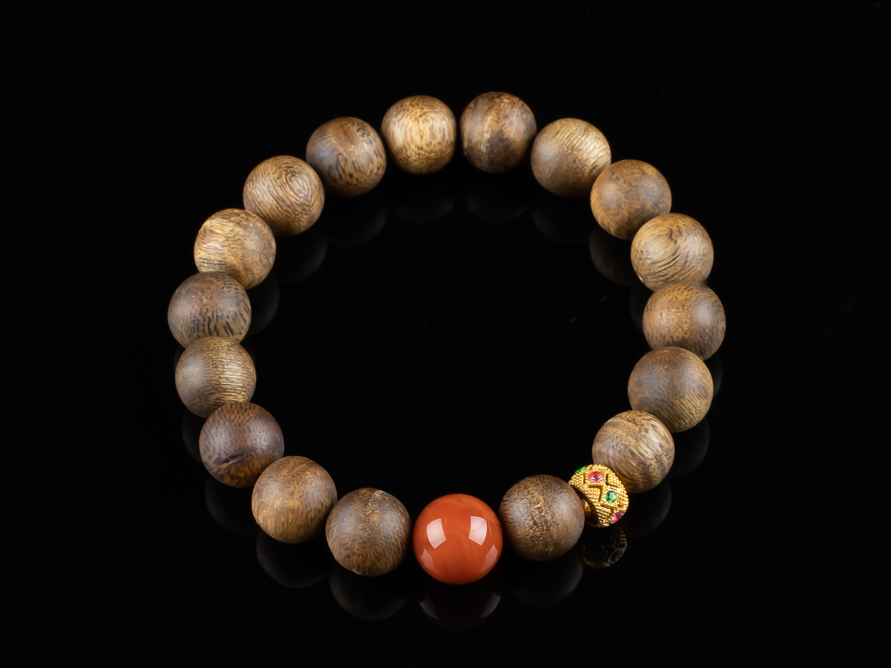 XY0147沉香南红925银手串