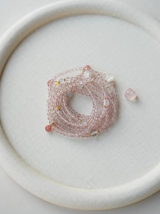 青岛饰品厂~【天然草莓晶多宝两戴项链手串】满满治愈感的温柔粉色~天然高透草莓晶＋白水晶＋海蓝宝＋翡翠＋蜜蜡＋南红+18K古法金 商品图3