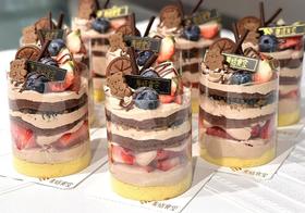 巧克力草莓小蛋糕