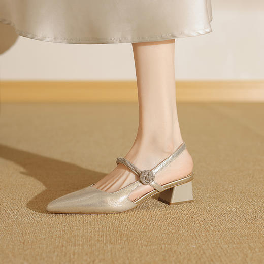 阿么手工女鞋水钻粗跟一字带后空凉鞋2025新款优雅百搭中跟鞋4CM 商品图2