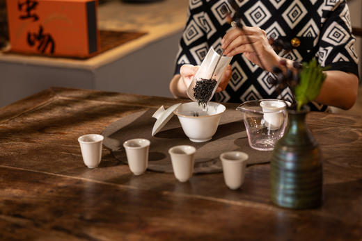 2024年 中雄御品  虫吻 红茶 5g*6泡 商品图2