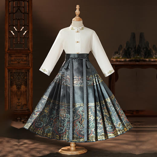 苏城纪童装汉服马面裙套装-龙珠男女款 商品图8