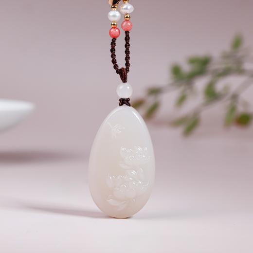 汀青野牛沟藕粉和田玉，罕见美人玉，藕粉轻衫映月华，佳人款步韵如纱 商品图7