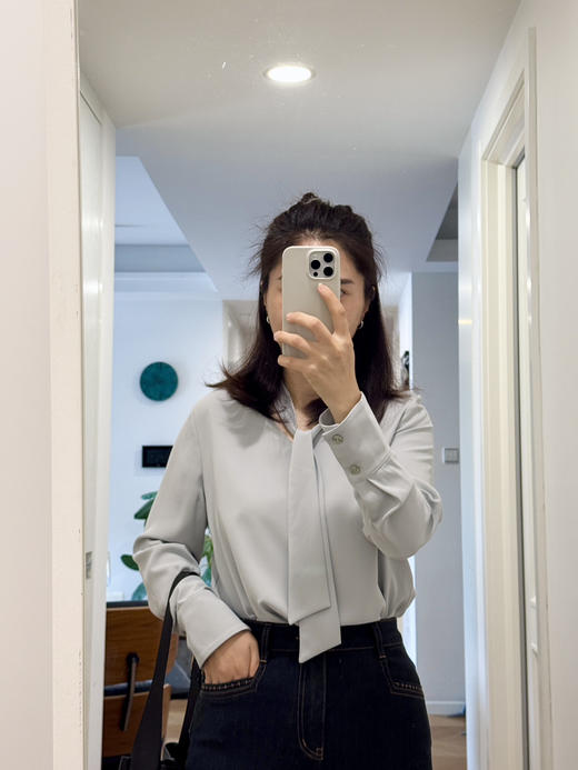 The*y同步 飘带V领纯色长袖衬衫【包邮+三天无理由退换】 商品图2