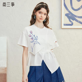 两三事 蓄香作诗 2025春季新款印花不对称下摆绑带镂空短袖t恤女