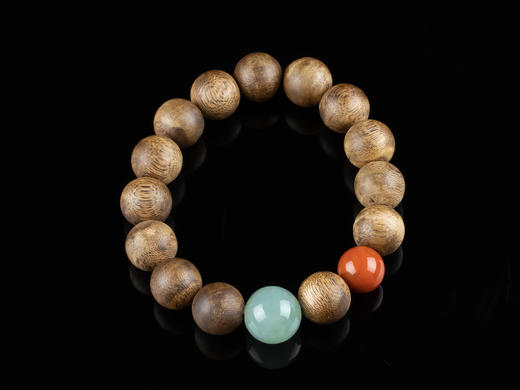 XY0150沉香非洲翠南红手串 商品图0