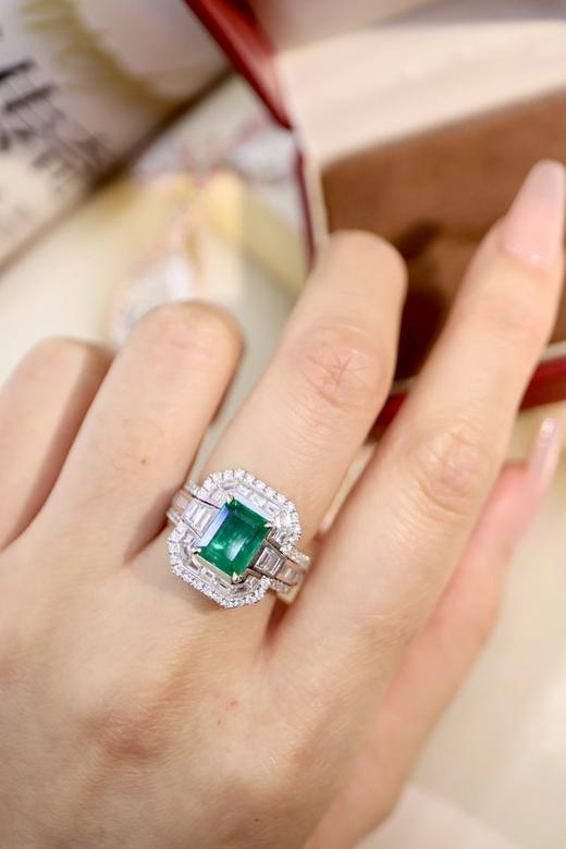 1.95ct刻面祖母绿戒指 商品图3