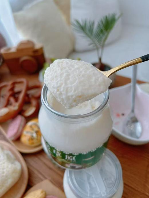 蒙尔草原奶皮子老酸奶/千层奶皮子，蛋白质含量高，糖分低，配料干净，保质期21天，千层奶皮子无添加，无防腐剂，没有保质期，冷藏1周吃完，辽宁省内包邮 商品图1